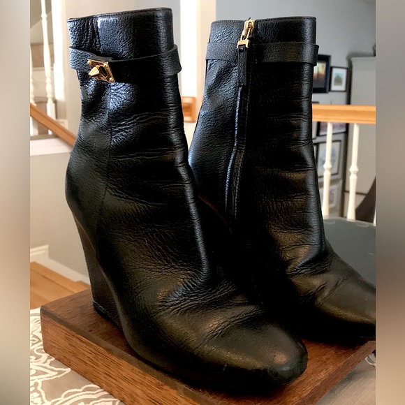 🎁FENDI WOMENS BLACK LEATHER WEDGE ANKLE BOOTS/ BOOTIES  - 37 - Picture 5 of 9